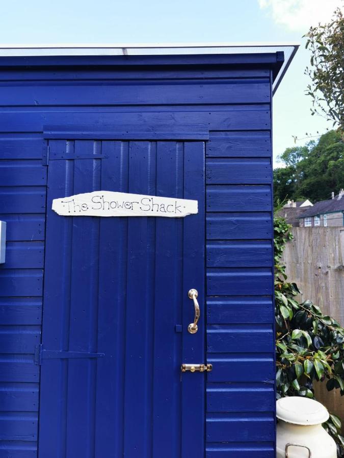 Down The Garden Path Vintage Caravan B&B , Dartmoor ニュートン・アボット エクステリア 写真